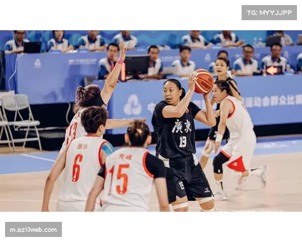 现代篮球战术更注重空间利用，快速传导与精准外投成主流